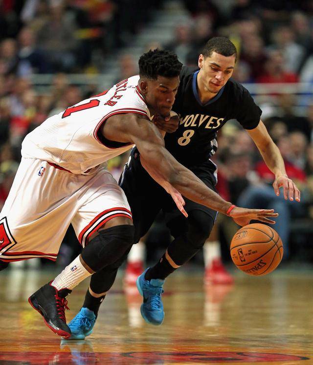 站更是因其 站更是因其